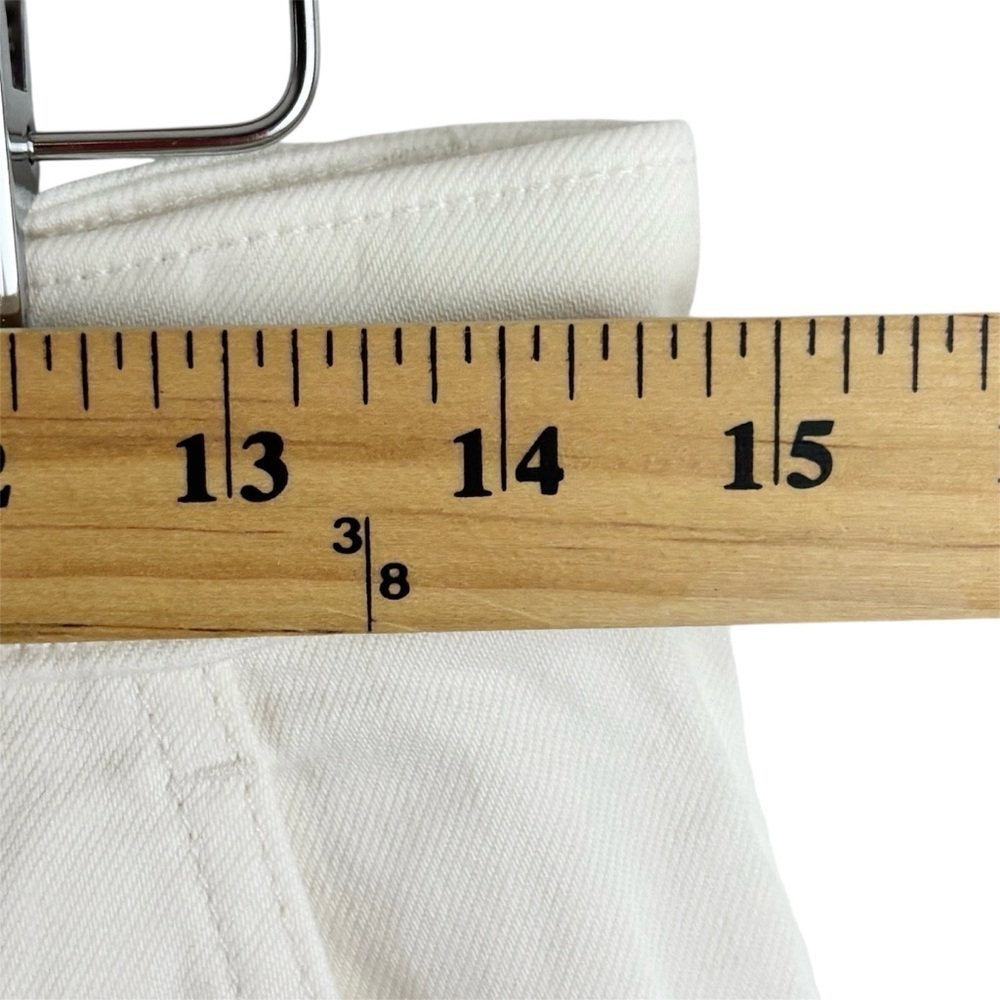 Banana Republic Straight Fit White
Trouser style Jeans Size 4 Minimalist - Picture 13 of 15